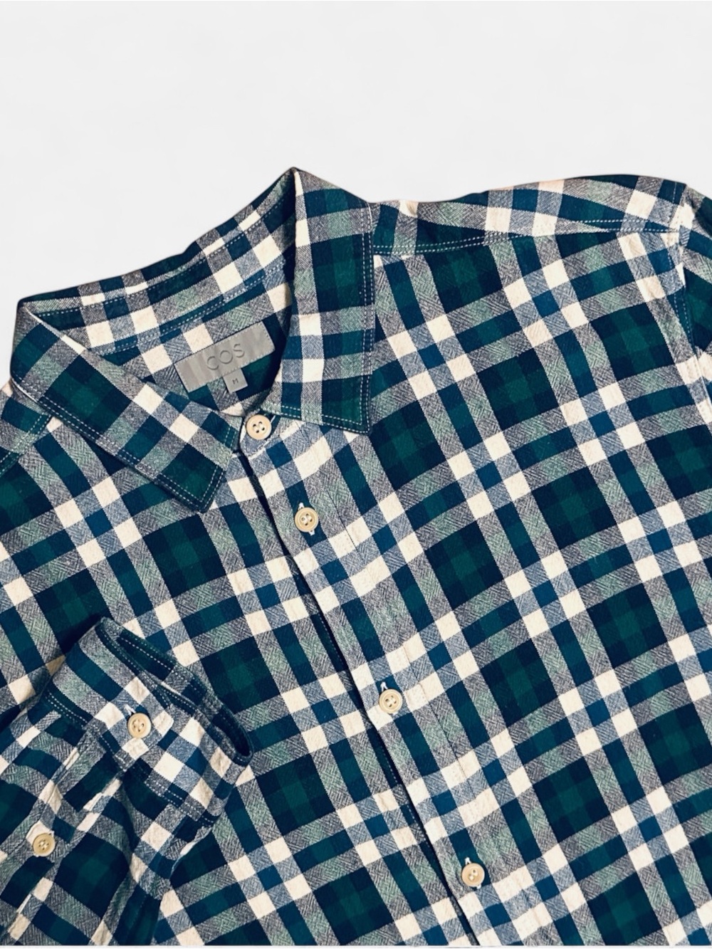 COS Men’s Soft Drape Cotton Long Sleeve Button Down Shirt in Red blue Plaid Med